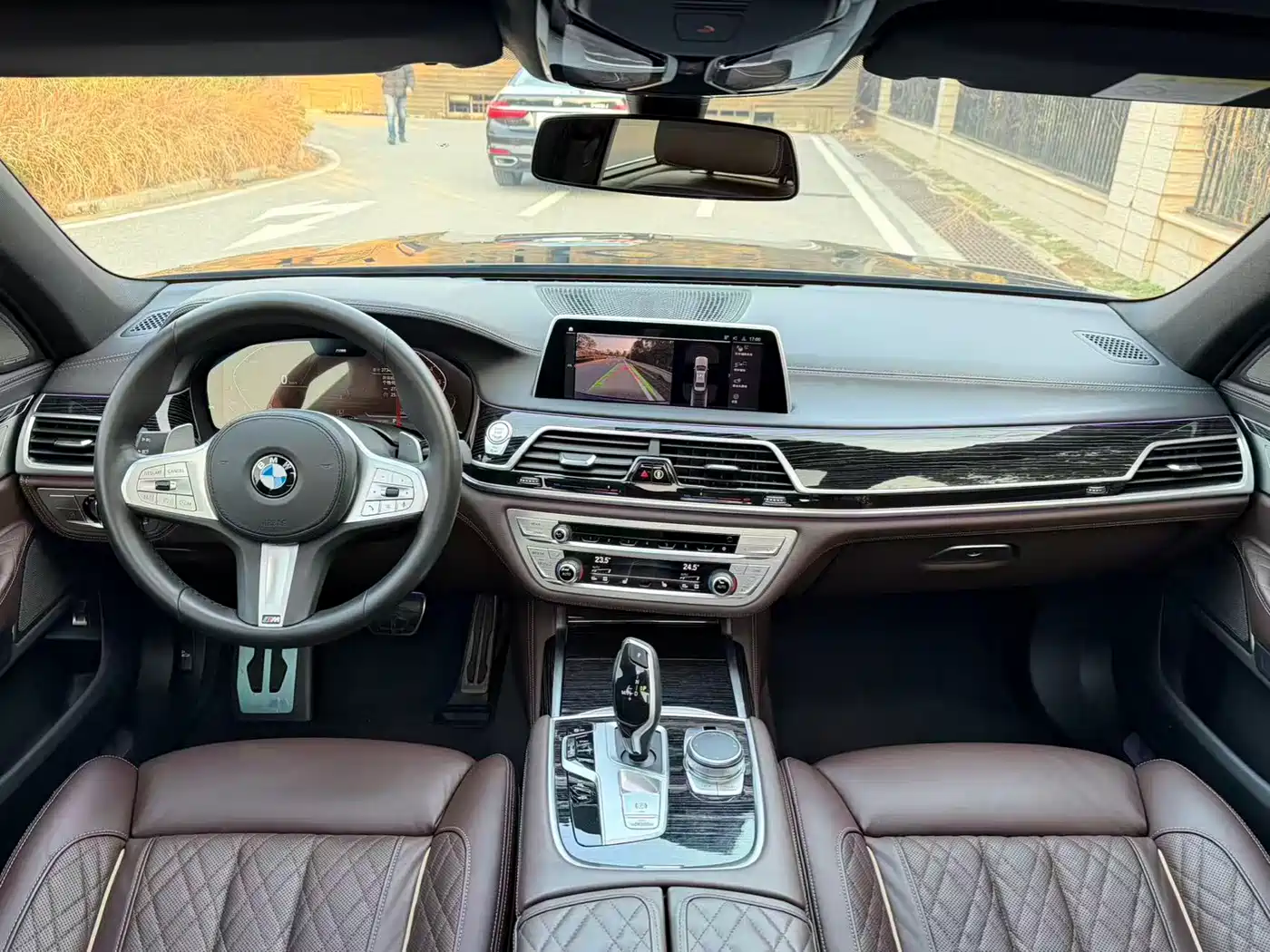 BMW 7 Series 2019 740Li Leading M Sport Package фото 6