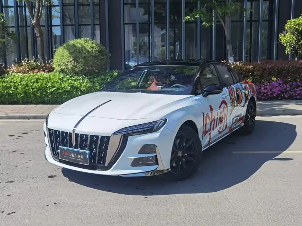 Hongqi H6 2025 Model 2.0T Fashion Edition