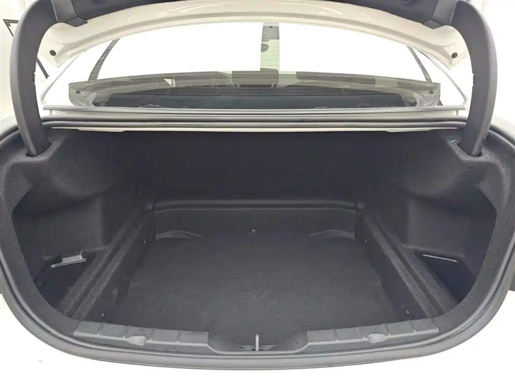 BMW 1 Series 2020 Model 120i M Sport Package фото 15
