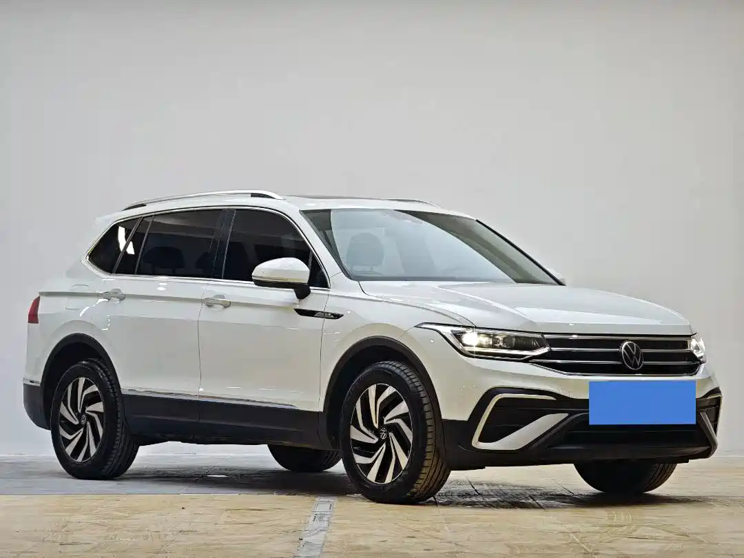 Volkswagen Tiguan L 2023 280TSI 2WD Trend Limited Edition фото 4