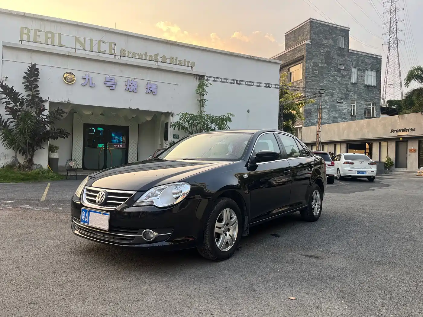 Volkswagen Bora 2011 2011 1.6L Automatic Luxury