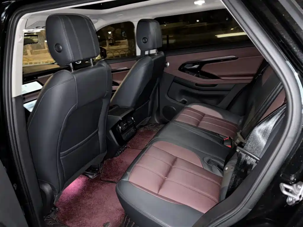 Land Rover Range Rover Evoque 2023 Range Rover Evoque L 249PS Luxury Edition фото 7