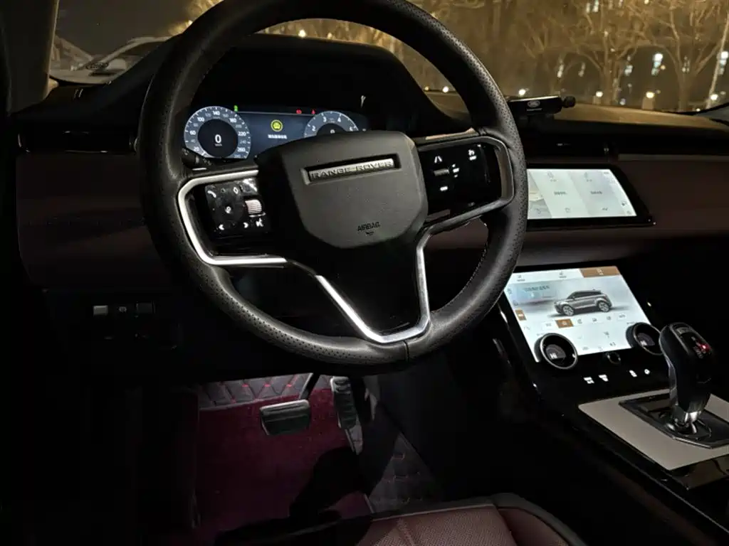 Land Rover Range Rover Evoque 2023 Range Rover Evoque L 249PS Luxury Edition фото 8