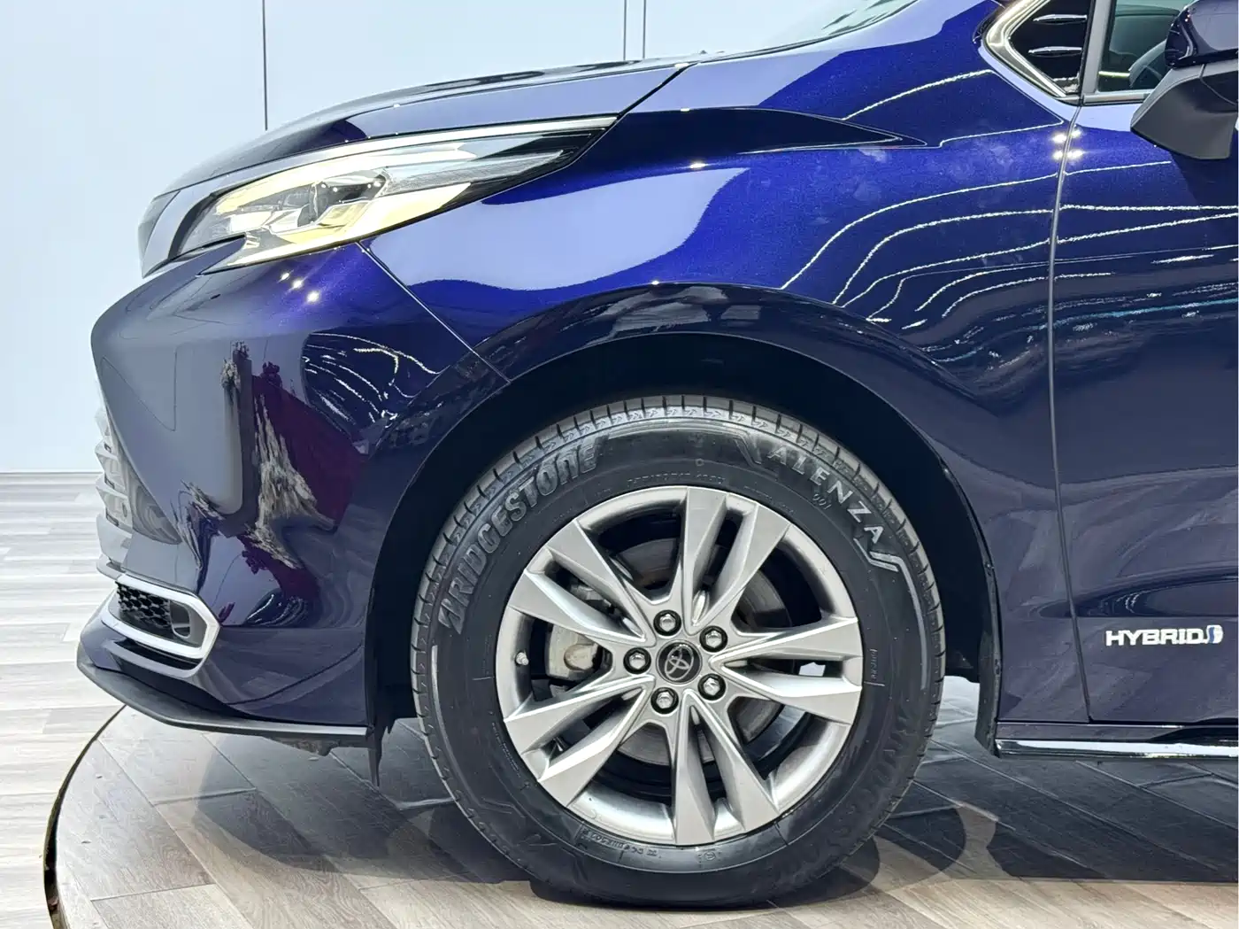 Toyota Sienna 2021 2.5L Hybrid Ultimate Edition фото 29