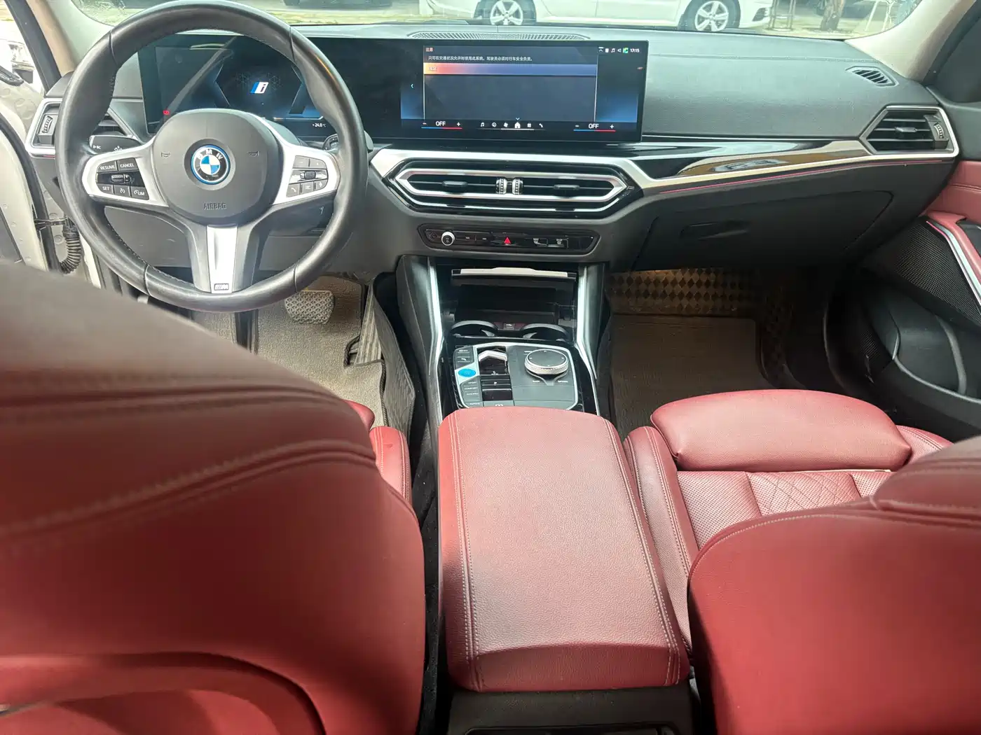 BMW i3 2022 eDrive 35 L фото 9