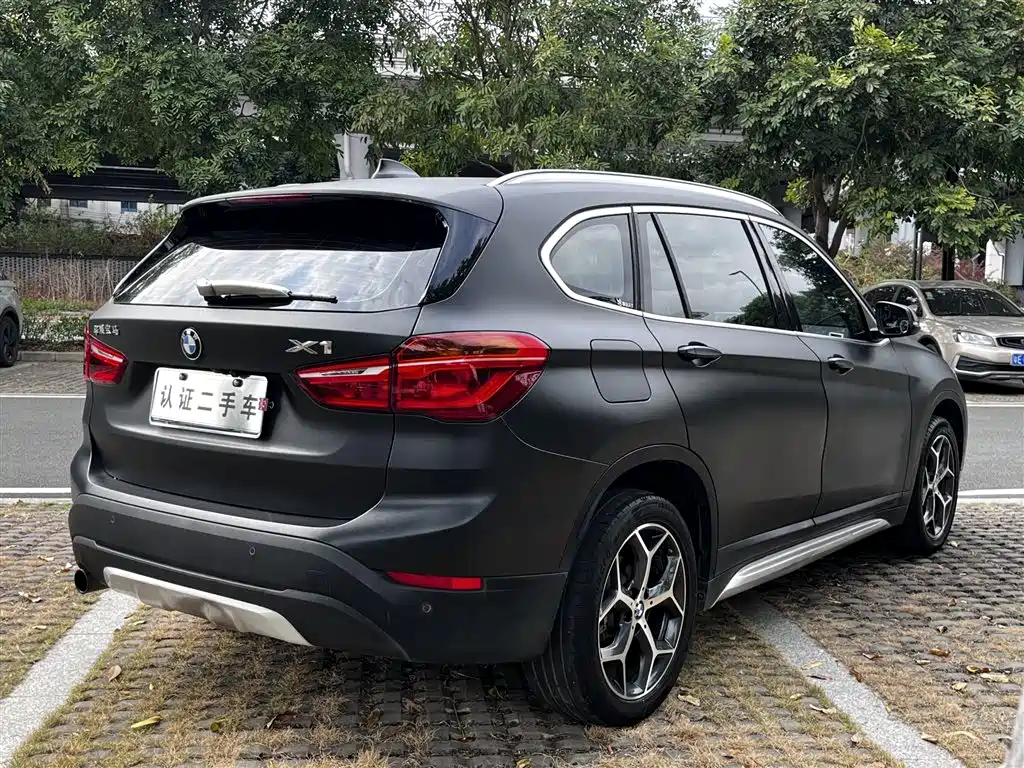 BMW X1 2016 sDrive18Li Luxury Model фото 7