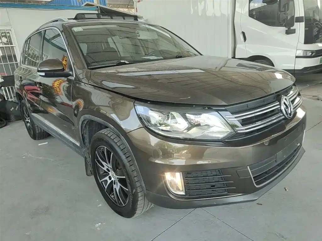 Volkswagen Tiguan 2015 1.8TSI Automatic 2WD Highline фото 4