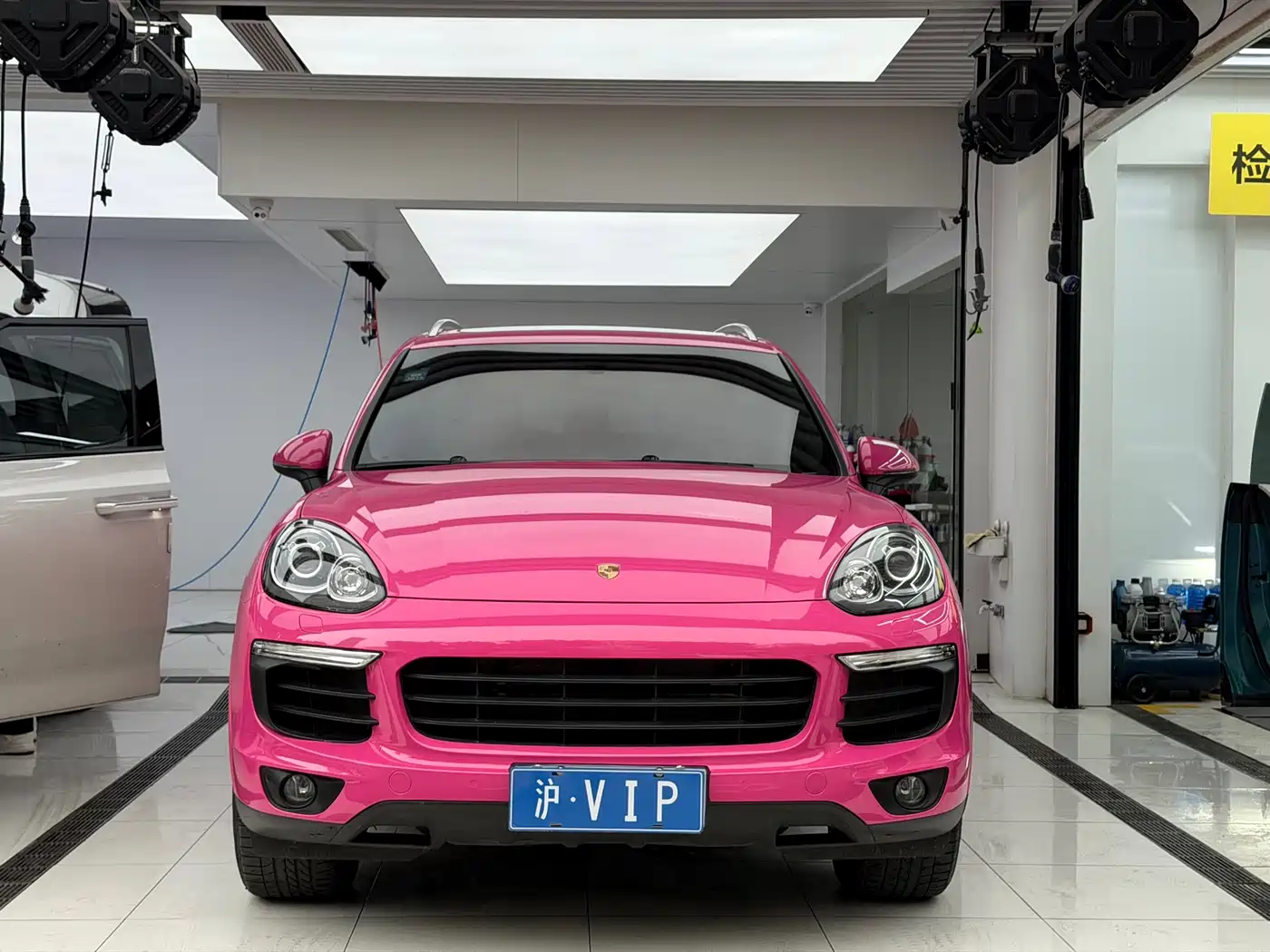 Porsche Cayenne 2016 Cayenne Platinum Edition 3.0T фото 2