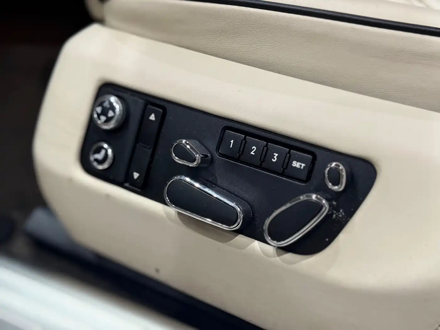 Bentley Flying Spur 2010 6.0T 5-seater Version фото 12