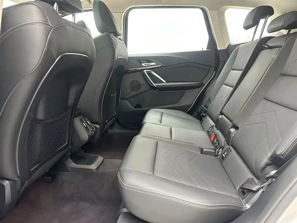 BMW X1 2023 sDrive20Li X Design Package фото 21