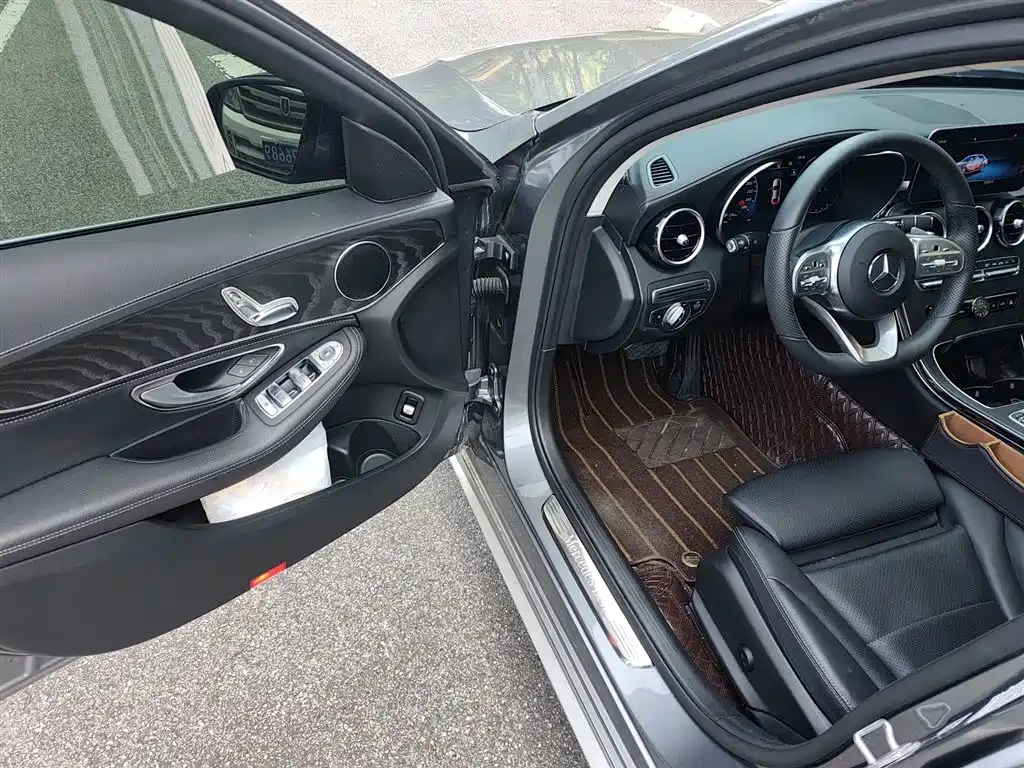 Mercedes-Benz C-Class 2020 Facelift C 200 L Fashion Sport Version фото 12