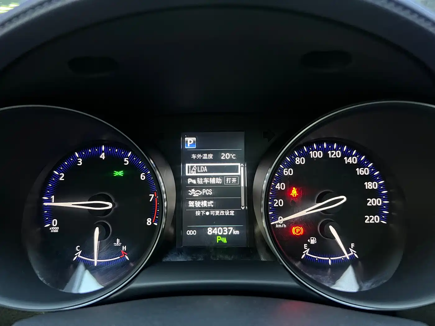 Toyota IZOA 2020 2.0L Yi Chi Edition фото 6