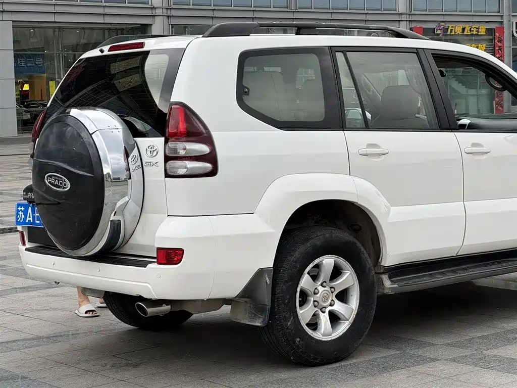 Toyota Prado (Import) фото 10