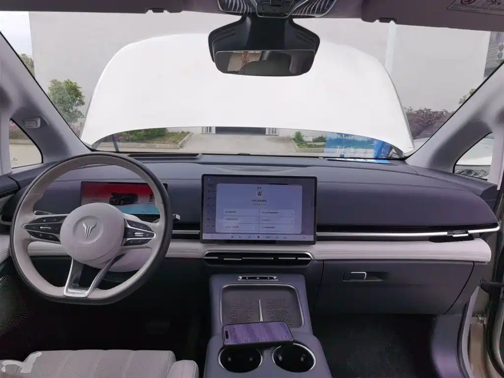 Voyah Auto Voyah Dreamer 2025 PHEV AWD Flagship Qian Kun Edition фото 6