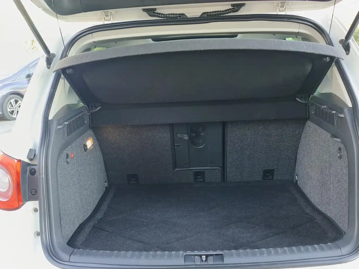 Volkswagen Tiguan 2010 2.0TSI Automatic AWD Flagship фото 16