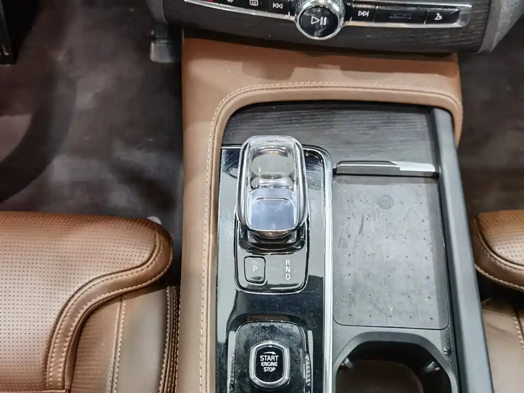 Volvo XC90 2022 B6 Smart Elegance Luxury 7-Seater фото 13