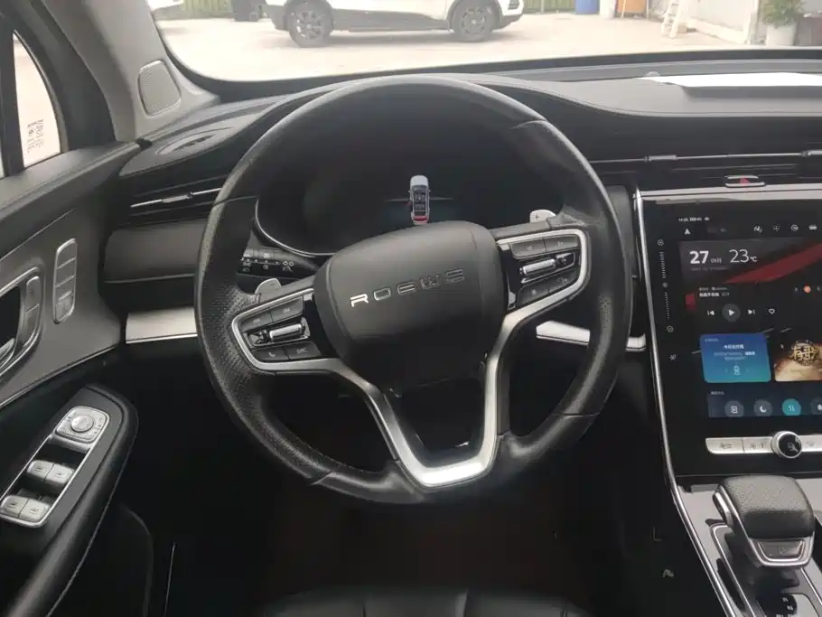 Фото 15 - Roewe RX5 MAX