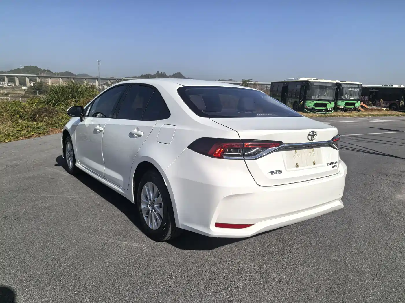 Toyota Corolla 2023 1.2T Pioneer Edition фото 12