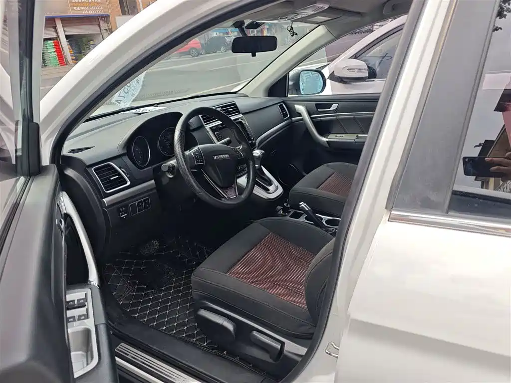Haval M6 2017 1.5T Automatic 2WD Urban фото 12