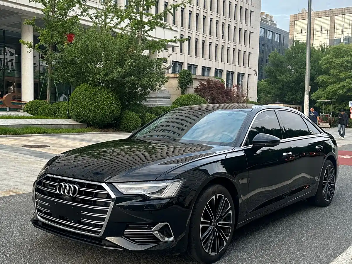 Audi A6L 2024 45 TFSI quattro Exclusive Elegance