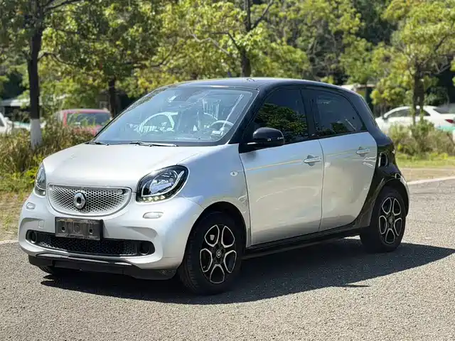  smart smart forfour 2018 0.9T 66kW Pioneer Edition