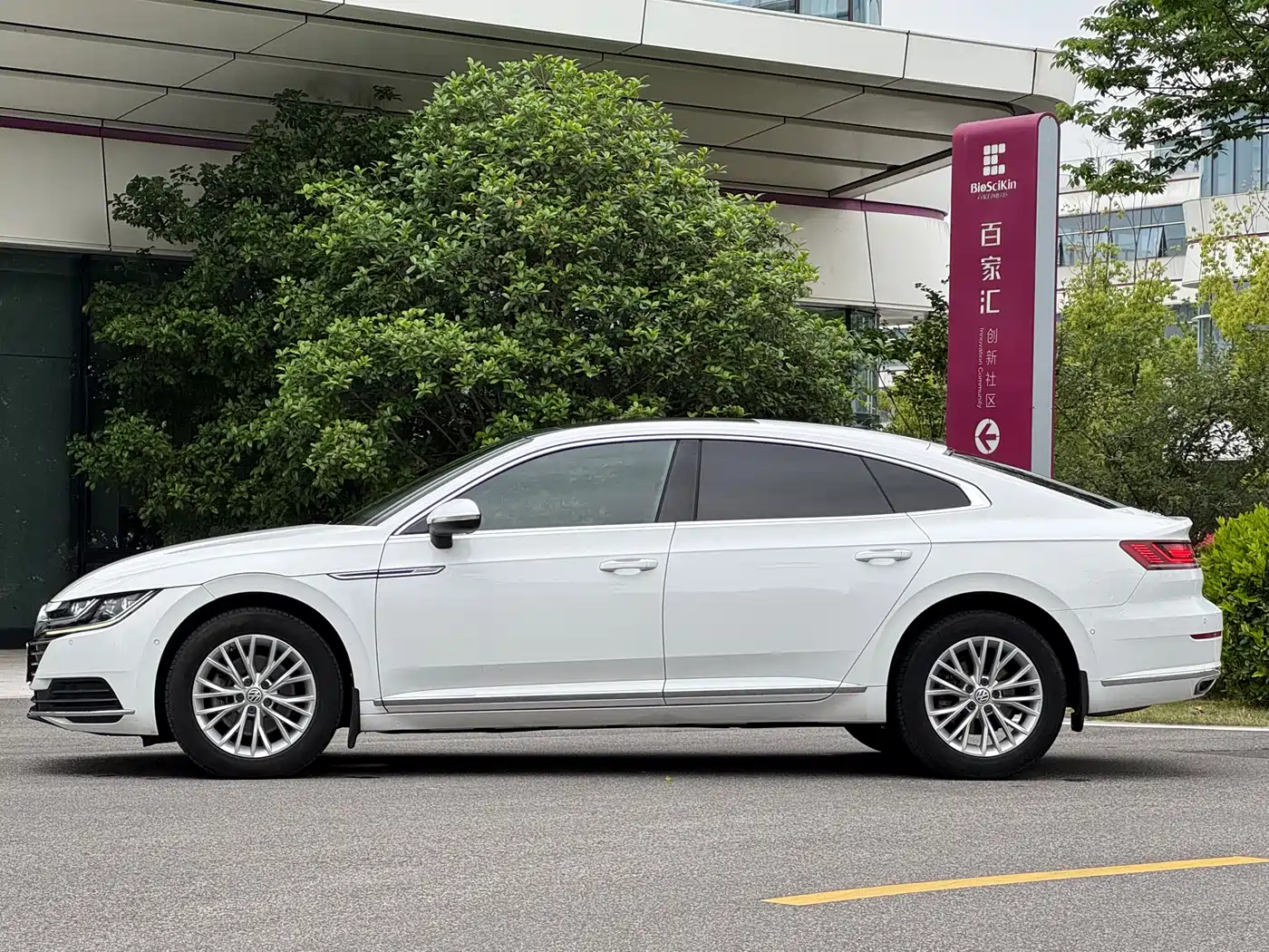 Volkswagen FAW-Volkswagen CC 2020 330TSI Glamour Version China VI фото 3