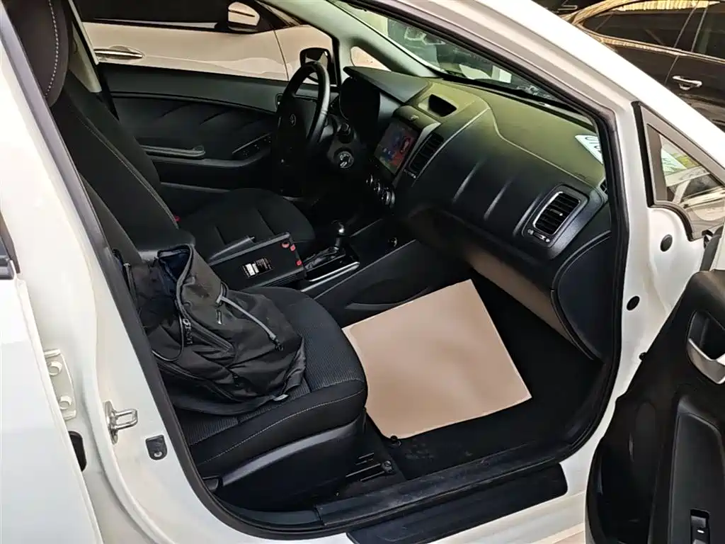 Kia K3 2016 1.6L Automatic GL фото 25