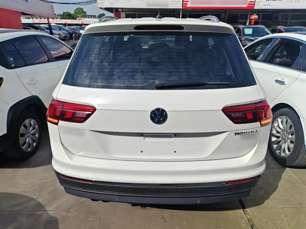 Volkswagen Tiguan L 2017 330TSI Automatic 2WD Luxury Edition фото 6