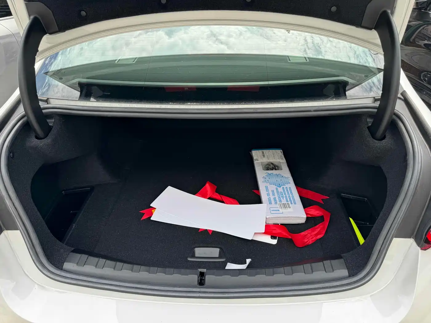 BMW i3 2025 eDrive 35 L фото 13
