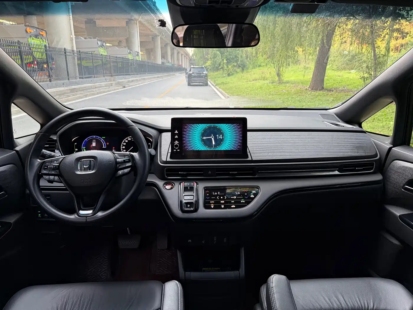 Honda Elysion 2025 2024 2.0L e:HEV Luxury Edition
