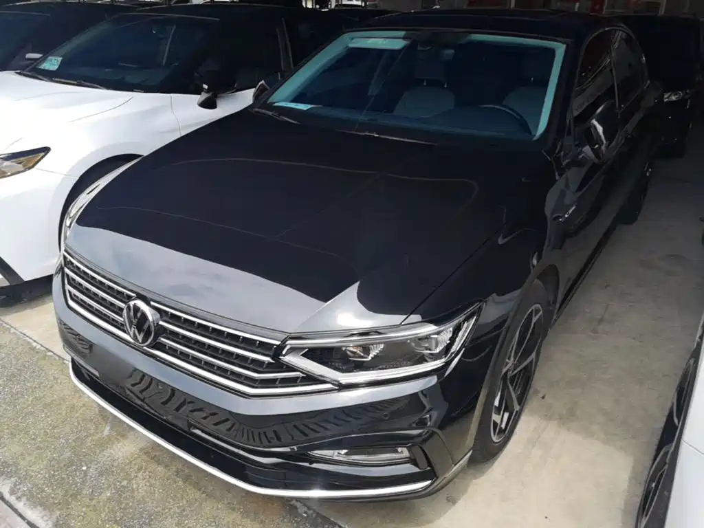 Volkswagen Magotan 2023 2 Million Units Anniversary Edition 330TSI DSG Leading Type