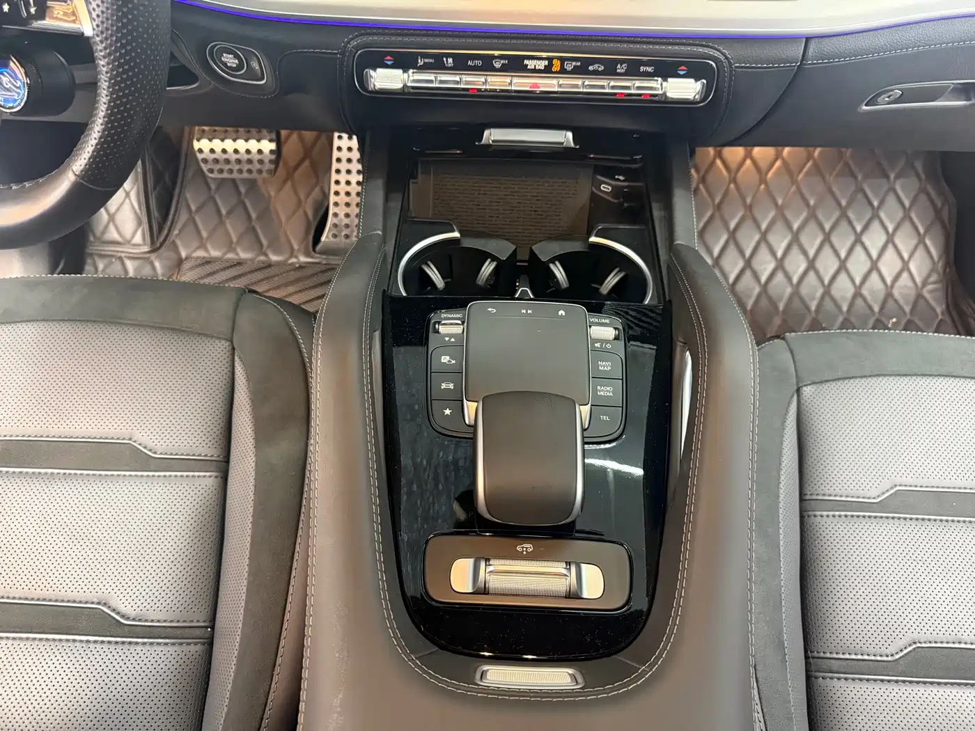 Mercedes-Benz GLE AMG 2024 AMG GLE 53 4MATIC+ фото 12