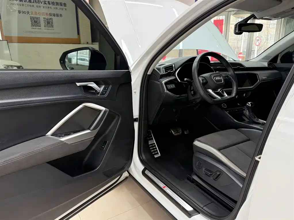 Audi Q3 2023 35 TFSI Fashion Dynamic (1.4T) фото 8