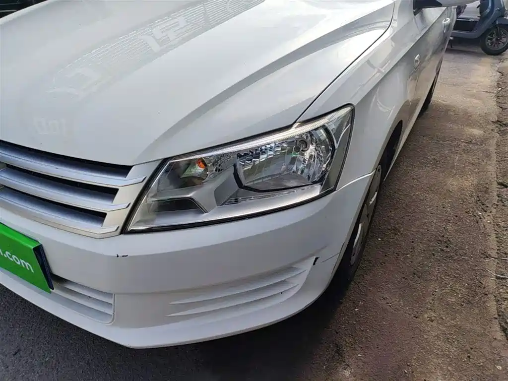 Volkswagen Santana 2015 1.4L Manual Trend Edition фото 24