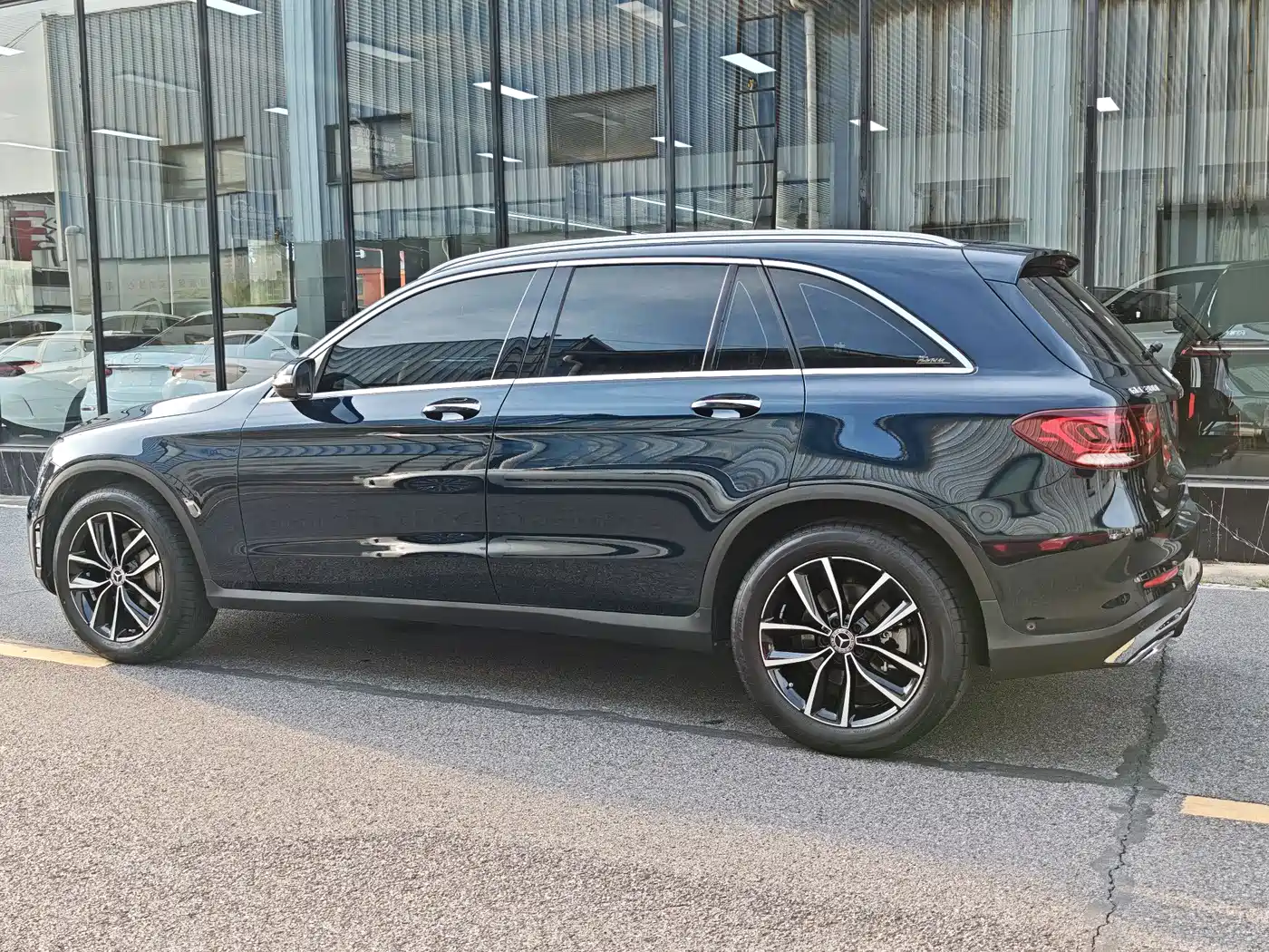 Mercedes-Benz GLC 2020 Facelift GLC 260 L 4MATIC Luxury фото 13