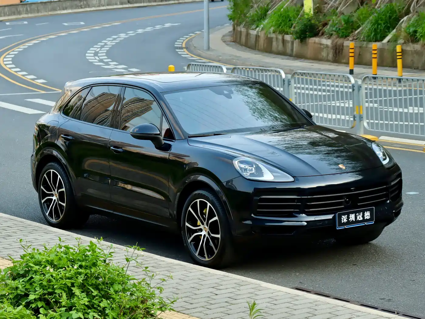 Porsche Cayenne 2023 Cayenne 3.0T Platinum Edition фото 3