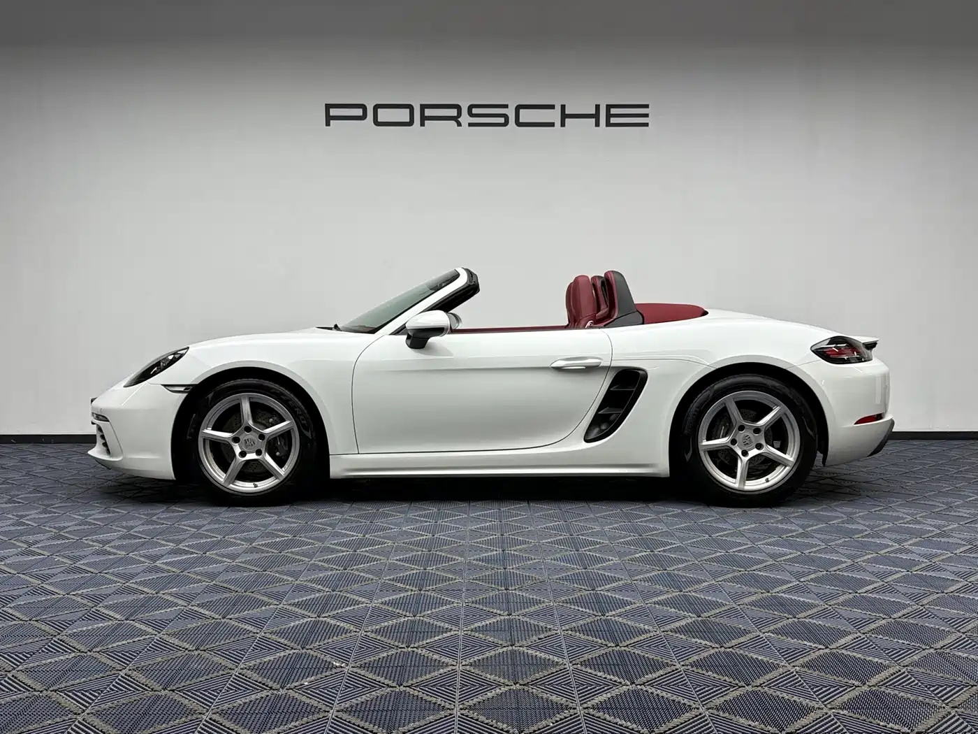 Porsche 718 2022 Boxster 2.0T фото 7