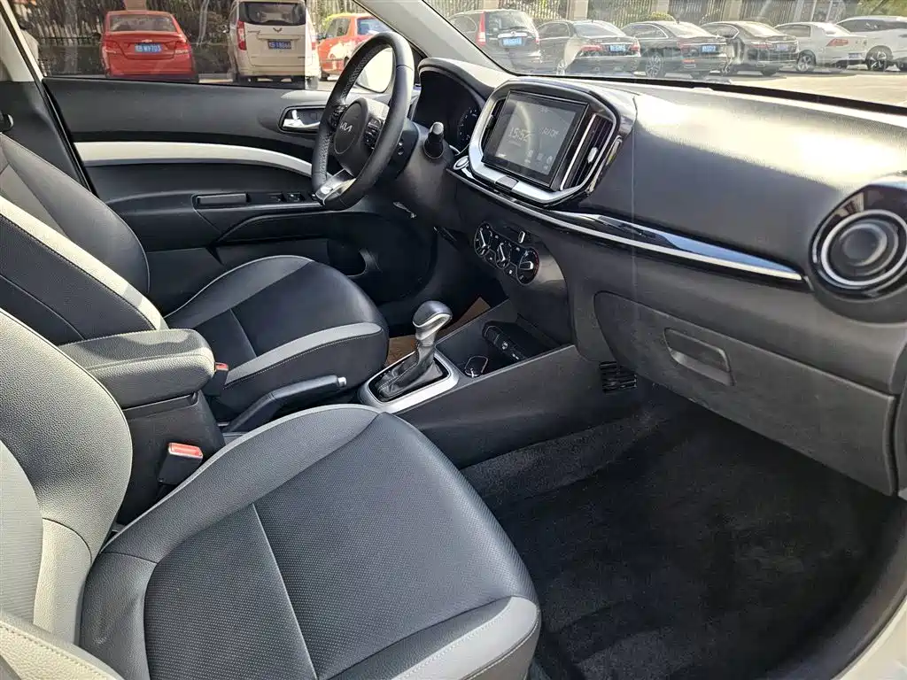 Kia KX1 2021 1.4L CVT Fun Edition фото 10
