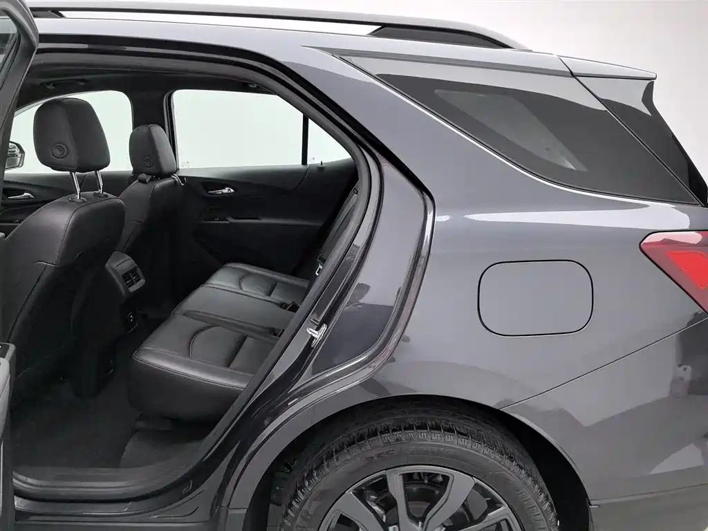 Chevrolet Equinox 2021 550T RS 4WD Intelligent Defender Edition фото 15