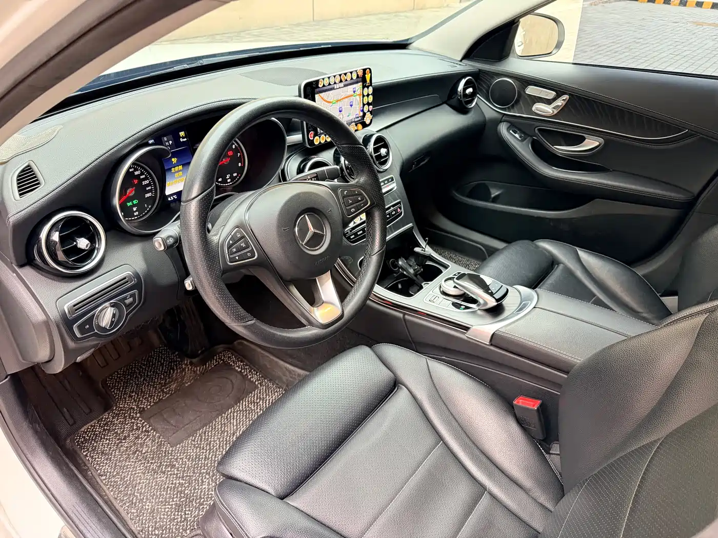 Mercedes-Benz C-Class 2017 C 200 L Sport фото 12