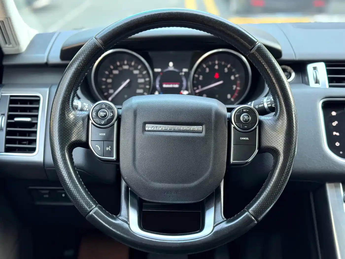 Land Rover Range Rover Sport 2016 Model 3.0 SC V6 HSE фото 7