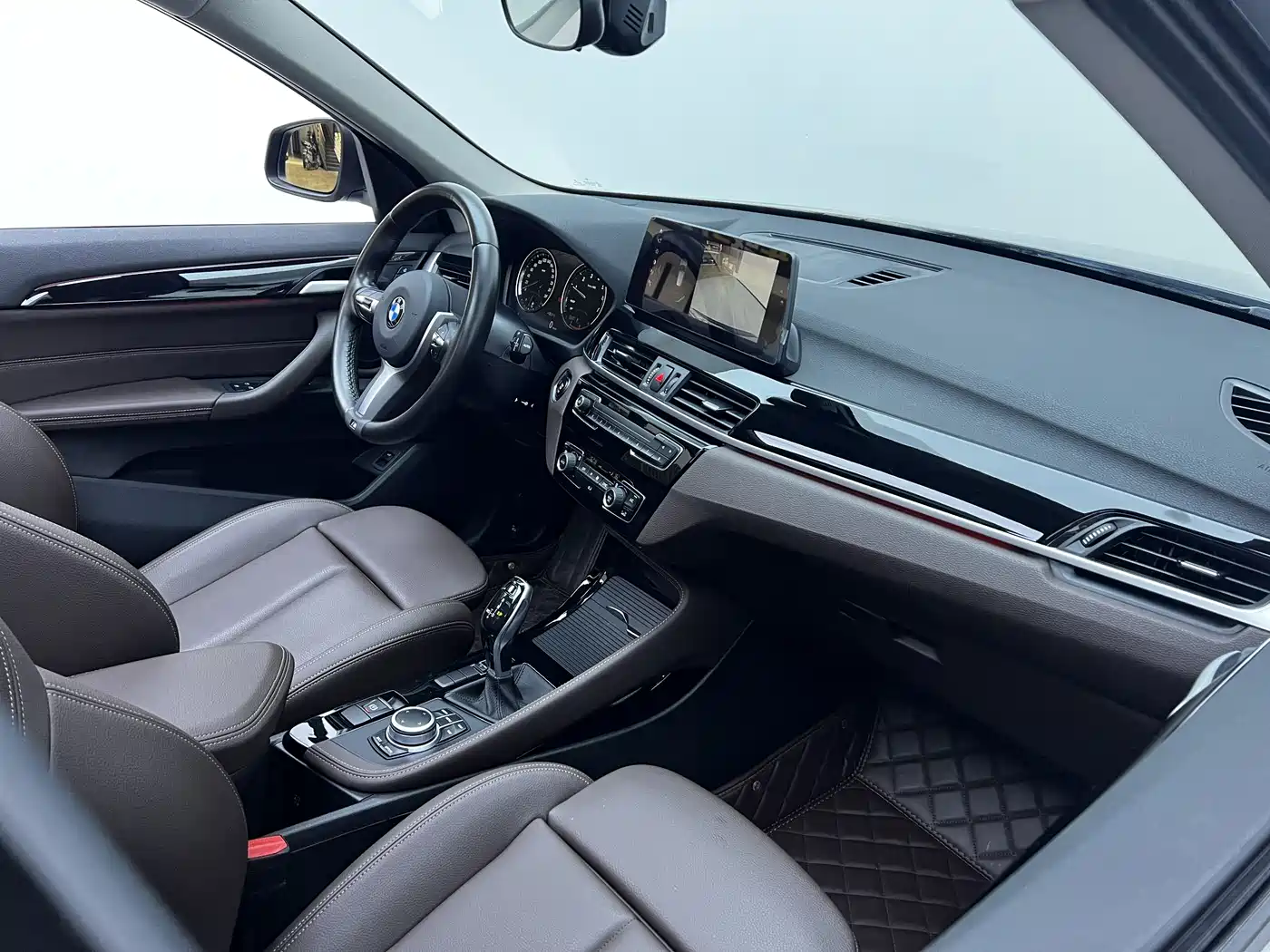 BMW X1 2020 sDrive20Li Premium Edition фото 18