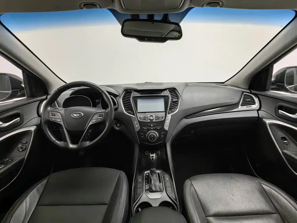 Hyundai Grand Santa Fe 2016 2013 3.0L 7-Seater 4WD Comfort Edition
