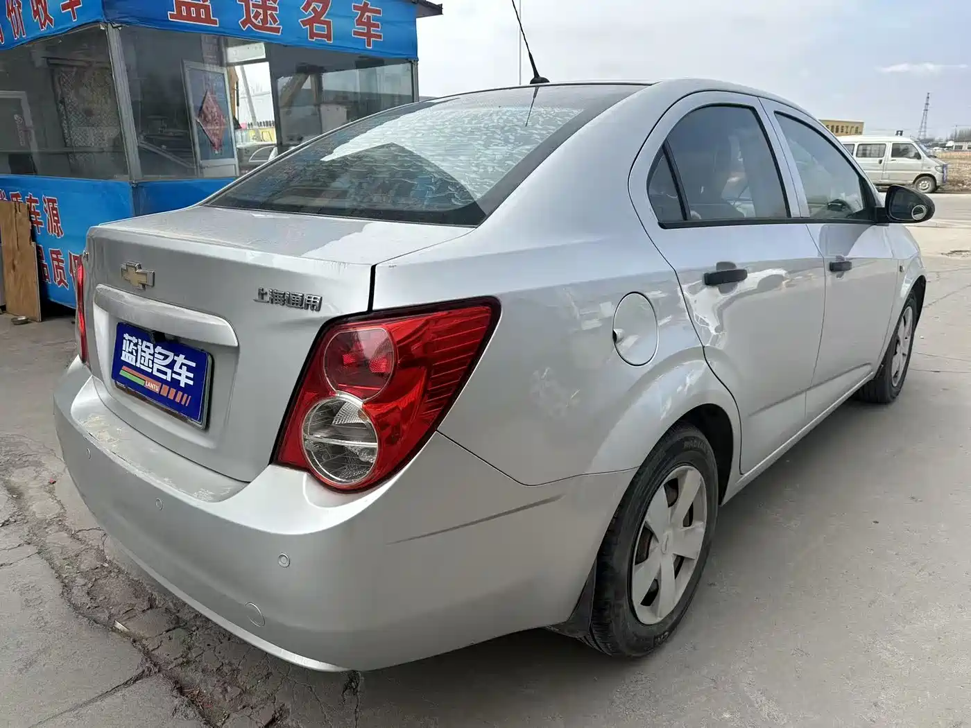 Chevrolet Aveo 2011 Sedan 1.4L MT SL фото 5