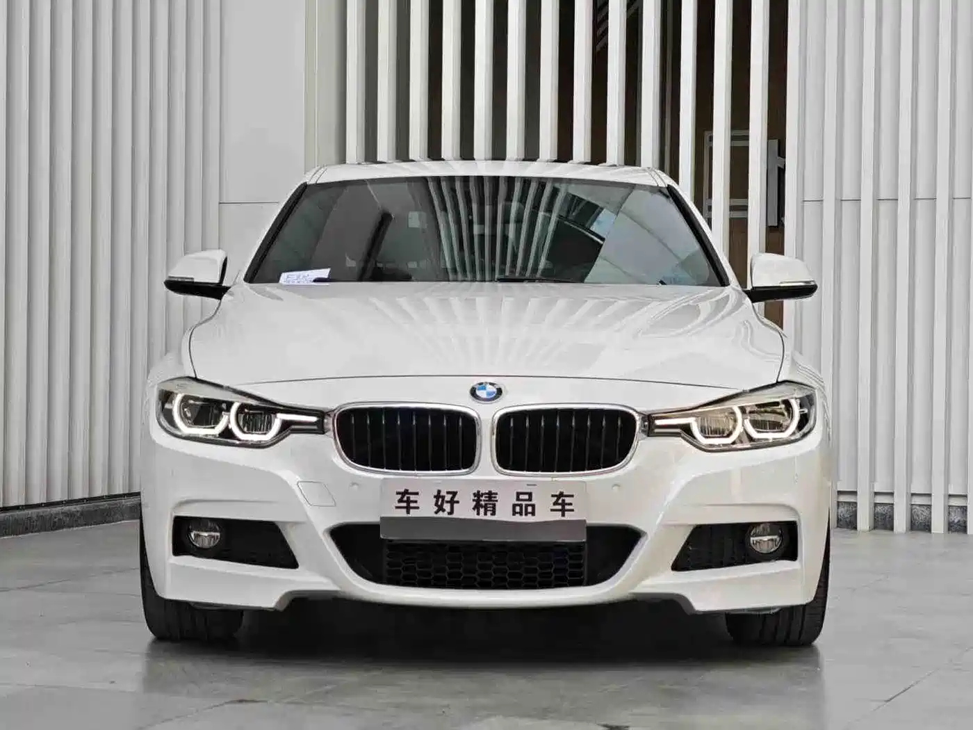 BMW 3 Series 2019 320i M Sport Package фото 3