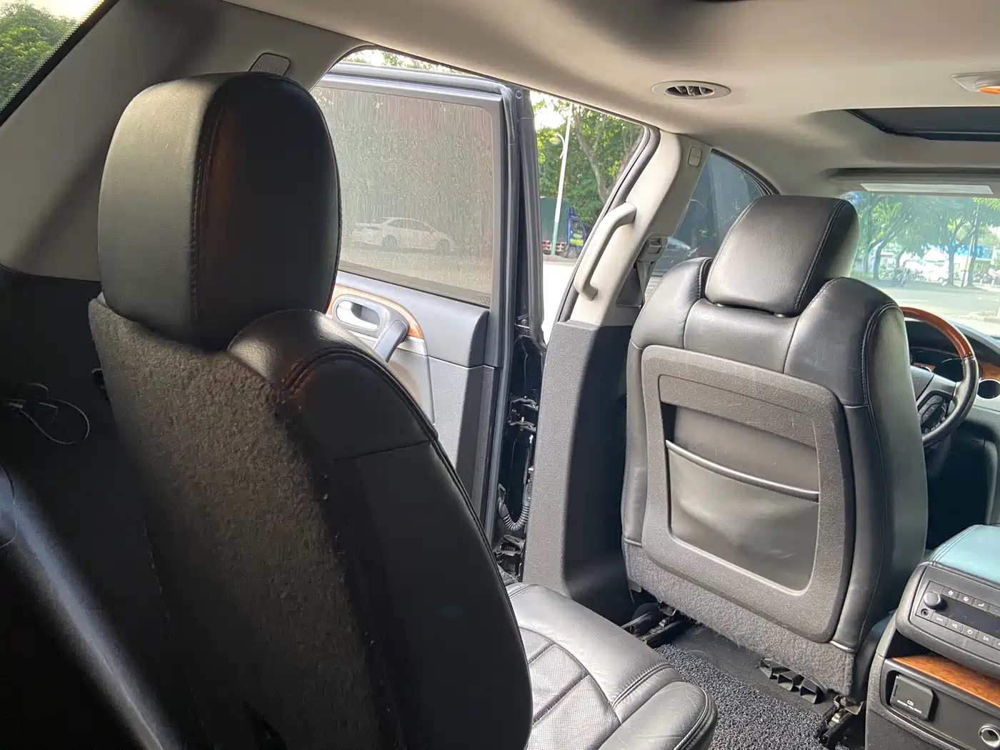 Buick Enclave 2010 3.6L Flagship Edition фото 28