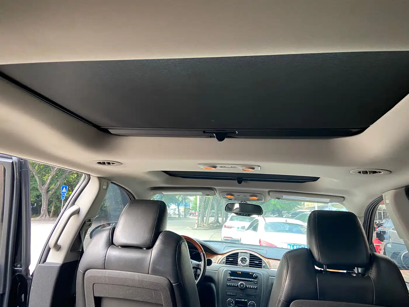 Buick Enclave 2010 3.6L Flagship Edition фото 29