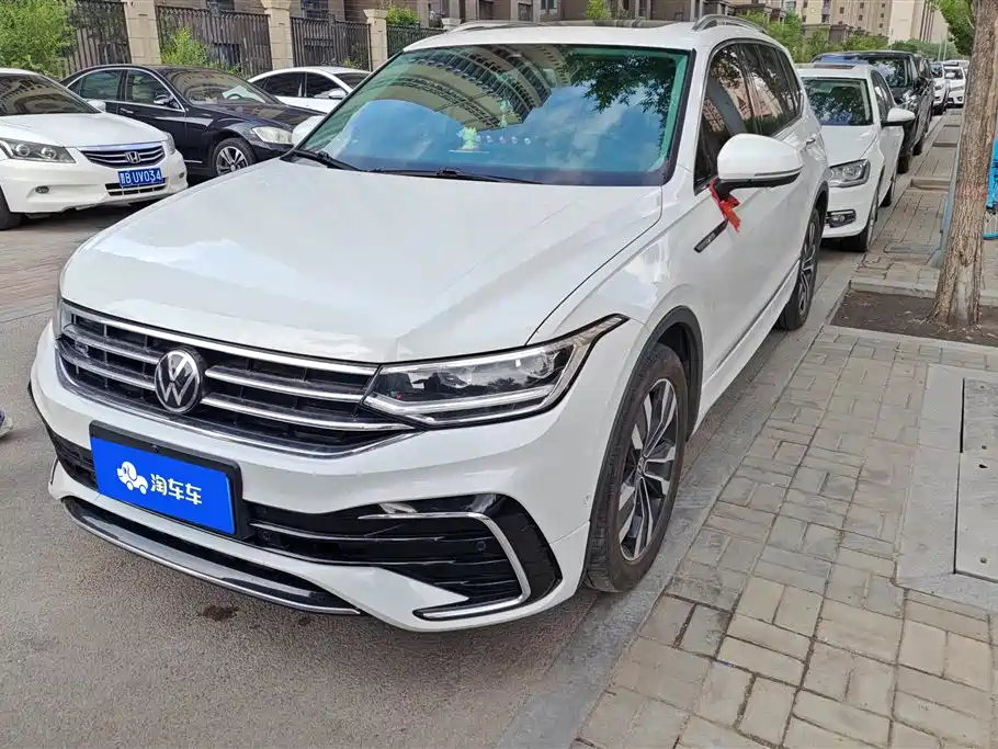 Volkswagen Tiguan L 2023 Facelift 330TSI Auto FWD R-Line Premium