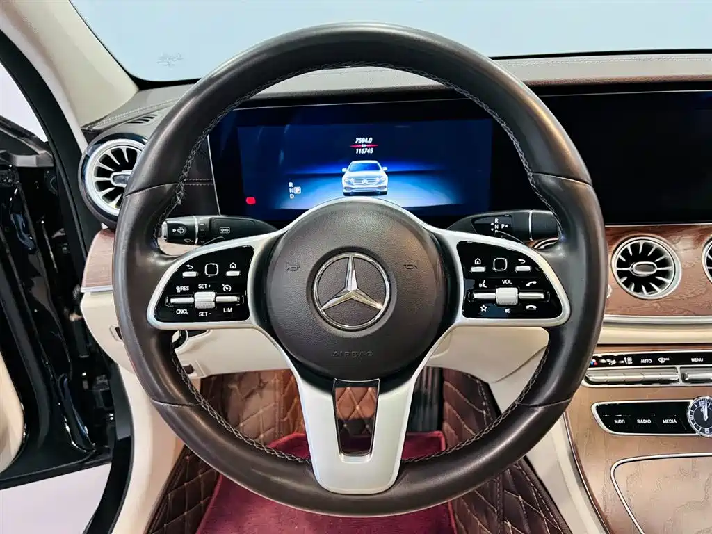Mercedes-Benz E-Class 2020 E 300 L Fashion фото 9