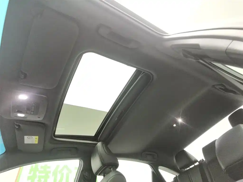 Toyota Avalon 2023 Hybrid 2.5L Luxury Edition фото 14